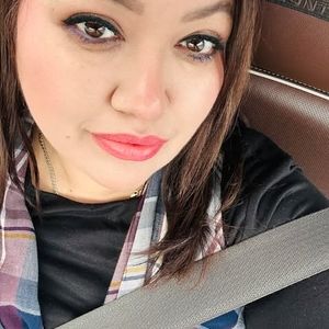 Meet your Posher, Daliss